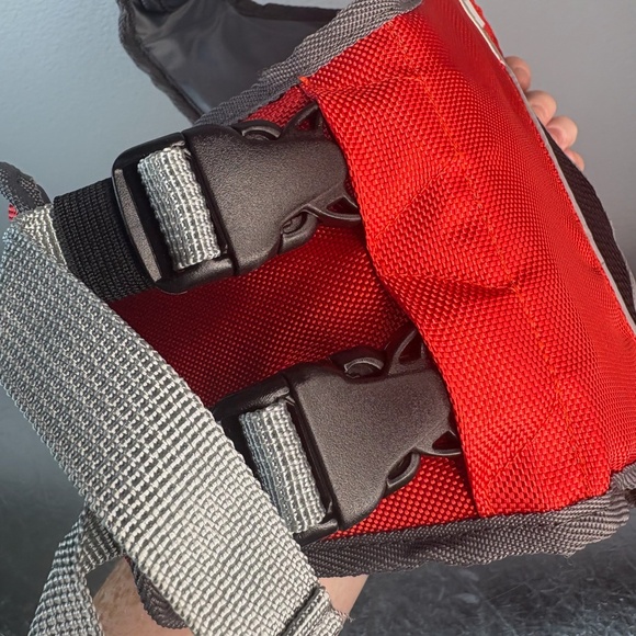 KONG Red Dog Flotation Vest w/ Handle - Picture 6 of 7